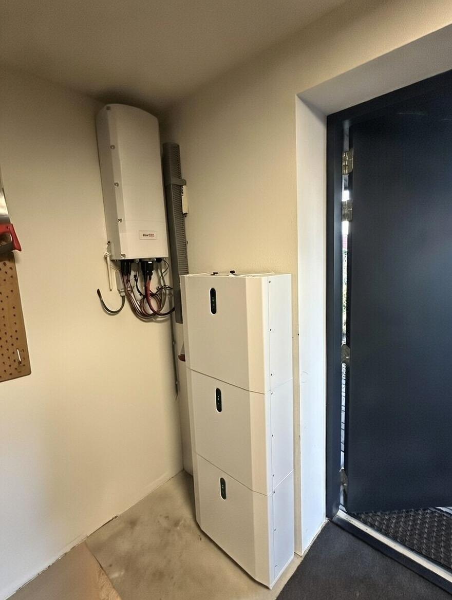 Accusysteem en thuisbatterij in woonboerderij Heeg