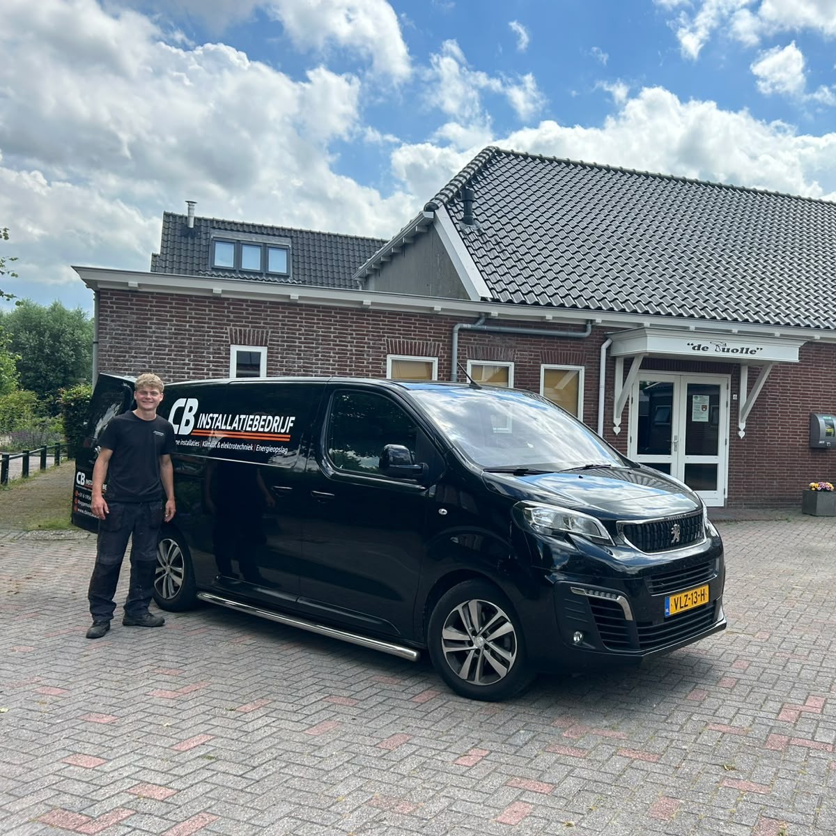 Verduurzaming van Dorpshuis De Tuolle in Tersoal door CB Installatiebedrijf.